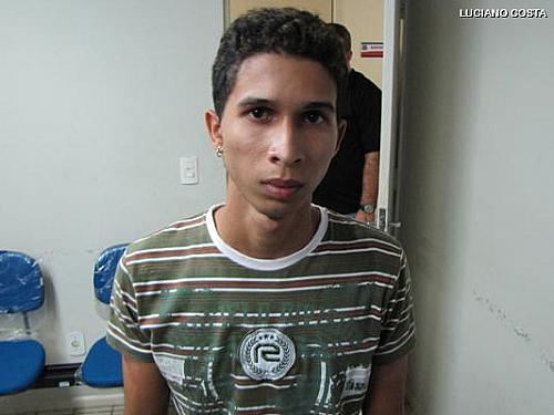 João Luiz Leite Gomes, 21 anos