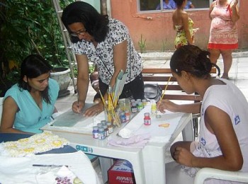 Mães participam de várias atividades na Santa Mônica