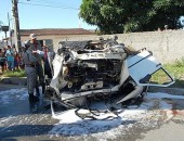 Veículos ficaram destruídos com a violência do impacto