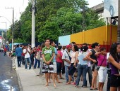 Longas filas no Fórum Eleitoral localizado na Fernandes Lima