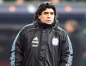 Maradona levará uma seleção bem ofensiva para a Copa