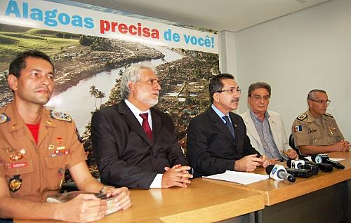 Secretário Luiz Otávio abriu a coletiva à imprensa
