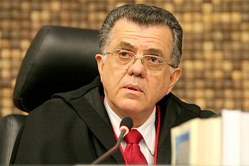 Desembargador Sebastião Costa Filho, relator do processo