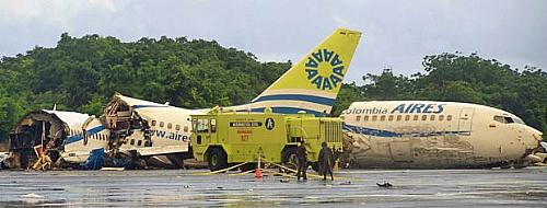 Avião acidentado nesta segunda-feira, em San Andrés, na Colômbia