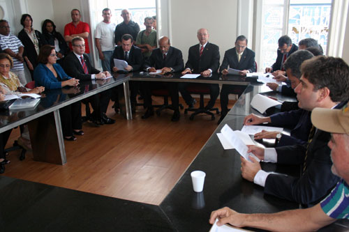 Deputados e dirigentes do Lifal debateram projeto do governo