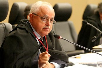 Desembargador James Magalhães de Medeiros, relator do processo