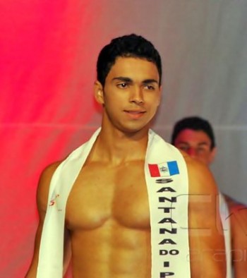 Wilys Alan, de 20 anos, venceu o Mister Alagoas Nordeste 2010