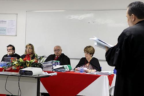 Desembargador James Magalhães preside sessão itinerante em faculdade de Maceió