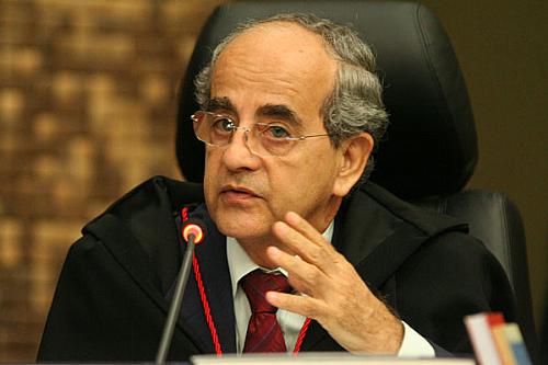 Desembargador Eduardo José de Andrade, relator da Apelação cível