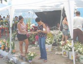 Ambulantes vendiam flores no São Jose