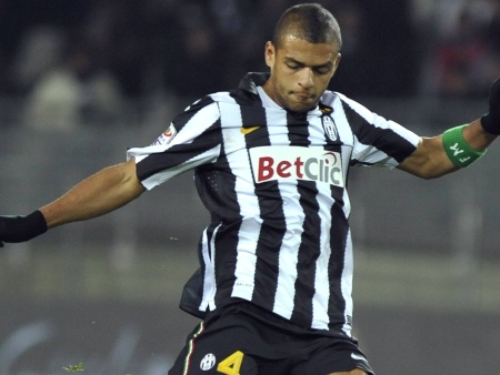 O meia Felipe Melo, da Juventus, vencedor em 2009, tenta o bicampeonato