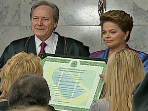 Dilma e Michel Temer são diplomados