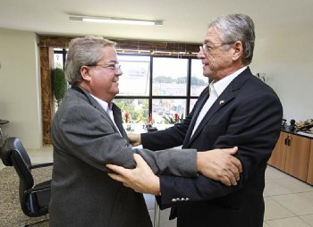 Prefeito Abrahão Moura e governador Teotonio Vilela trabalham em parceria por Paripueira