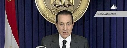 O presidente do Egito, Hosni Mubarak, anunciou sua renúncia após pressão popular