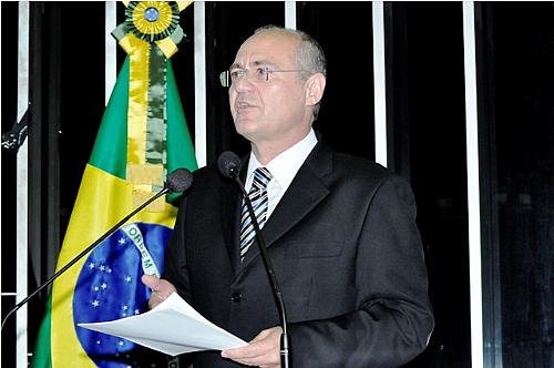 Renan defende negociação ampla entre governo e Congresso