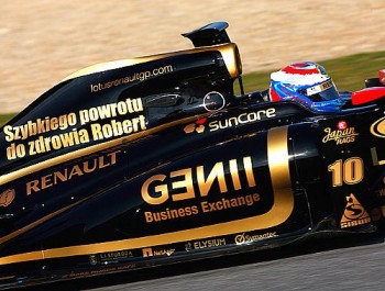 Hamilton exibe a mensagem em homenagem a Kubica antes dos testes em Jerez