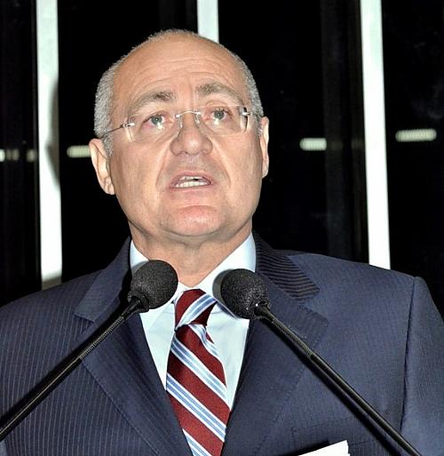 Senador Renan foi relator do projeto que federaliza a AL-101 Norte em Alagoas
