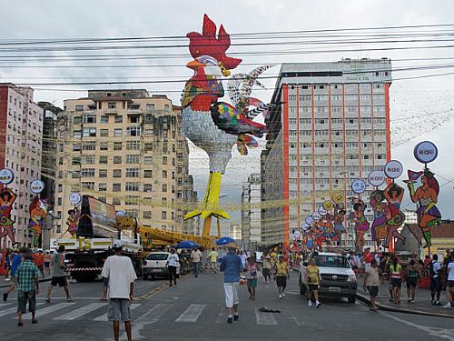 Desfile do Galo da Madrugada vai lotar ruas do Centro do Recife neste sábado (5)