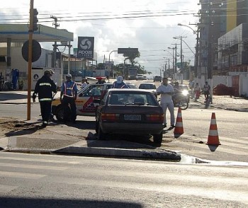 Acidente ocorreu no cruzamento da Avenida Rotary e Fernandes Lima
