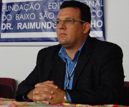 Alexandre Fleming renuncia à presidência do PSOL