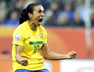 Marta comemora gol contra a Noruega: camisa 10 pode ser premiada neste domingo
