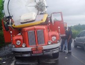Motorista de caminhão é esmagado por cilindro na BR-101