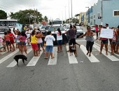 Moradores fizeram protesto em Jaraguá