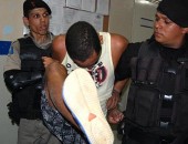 Julius Cesar se irritou com a presença da imprensa na Central de Polícia