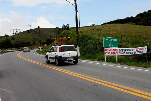 Vilela inaugura acesso rodoviário em Santa Luzia do Norte