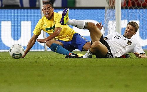 Após derrota para Alemanha, Brasil busca adversário para amistoso