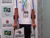 Francisco André conquista medalha de prata na natação