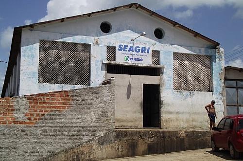 A 'salgadeira' - como é conhecido o local onde morreu o trabalhador - está situada na Cooperativa 1º Núcleo, localizada na zona rural do município de Penedo.