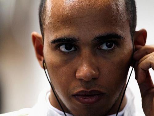 Objetivo da McLaren é fazer Hamilton se sentir querido após dificuldades