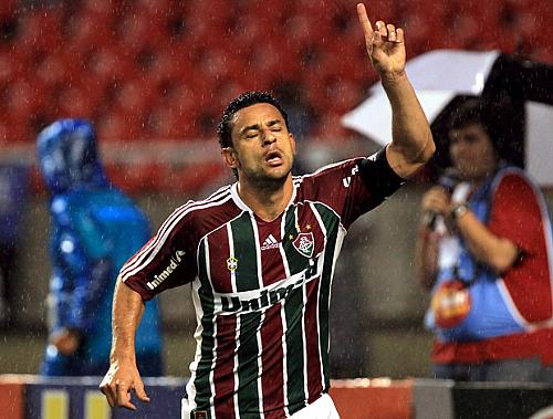 Fred comemora um de seus quatro gols sobre o Grêmio
