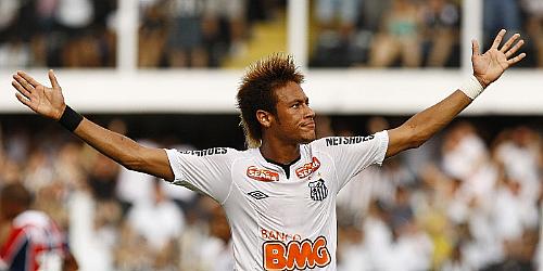 Neymar não ganhou o Mundial, mas isso não apagou o ano "monstruoso" que teve no time do Santos