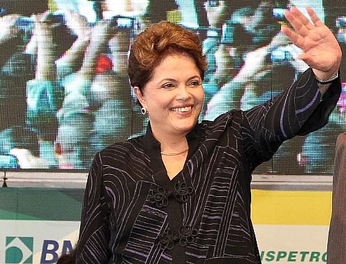 Aprovação do governo Dilma subiu cinco pontos entre setembro e dezembro