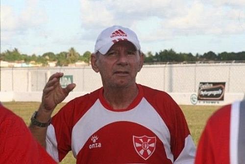 Erandy Montenegro será o treinador do Penedense em 2012