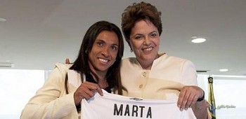 Santos acaba com futebol feminino e ataca Governo