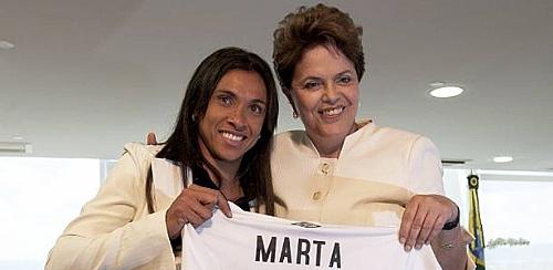 Santos acaba com futebol feminino e ataca Governo