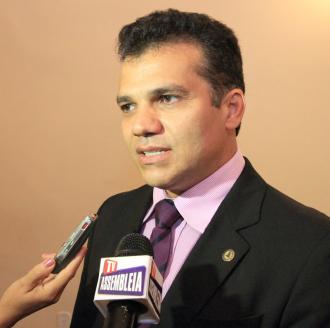 Nezinho teve contas no período em que presidiu Câmara de Arapiraca aprovadas pelo TCE