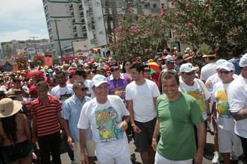 Na passarela, Renan com Marcos Davi, Benedito de Lira, Braga Lira e Geraldo Amorim