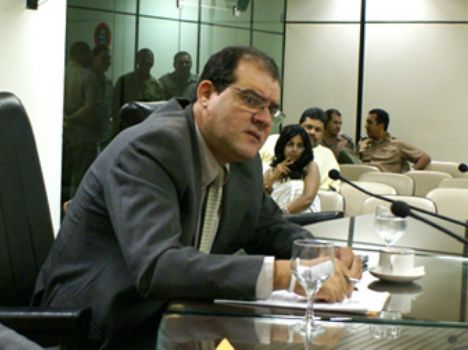 Conselheiro Cícero Amélio presidiu a sessão