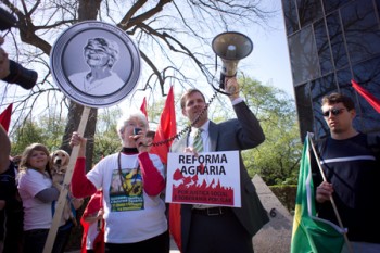 Americanos, amigos do MST, defederam a Reforma Agrária em visita de Dilma a Barack Obama