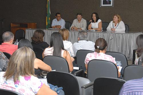 Sesau reuniu gestores municipais para discutir sobre a dengue no Estado