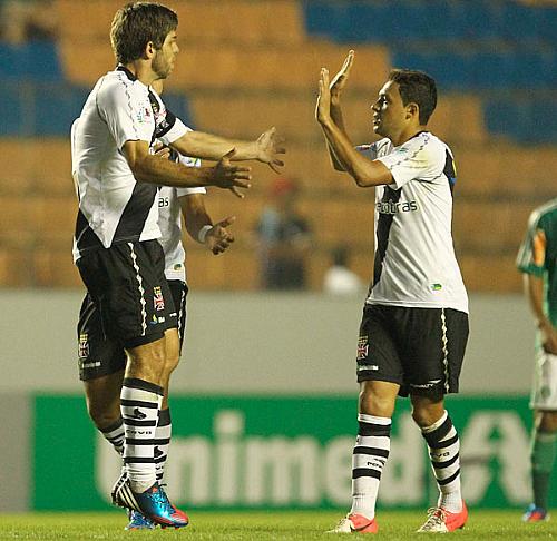 Juninho e Eder Luis são prioridades para o Vasco. Fagner é o próximo da lista
