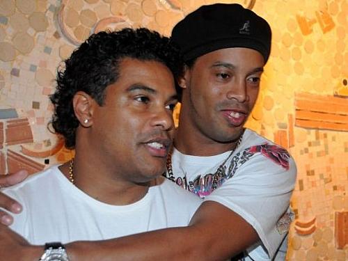 Ronaldinho tem ida garantida ao Palmeiras por um grupo de investidores