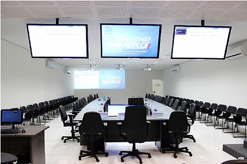 Sala de Monitoramento estratégico do Programa Alagoas Tem Pressa