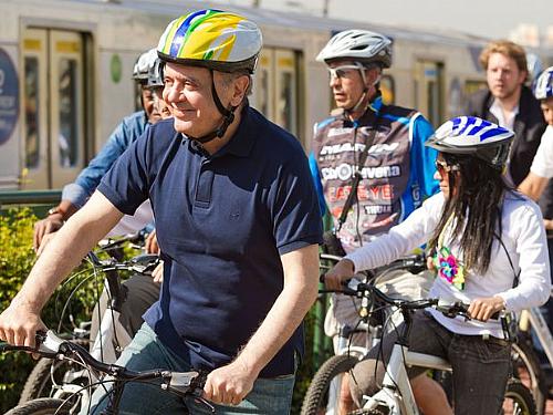 José Serra atacou as políticas de incentivo ao uso de bicicleta na gestão petista da cidade e também no governo federal