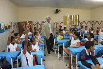 Secretário Adriano Soares visitou as escolas