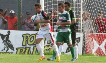 Atacante vai atuar nas próximas duas épocas na Liga Europa e Campeonato Português pela Acadêmica de Coimbra.